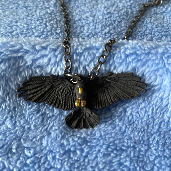 Vintage Winged Eagle Pendant Necklace - Picture 2 of 4